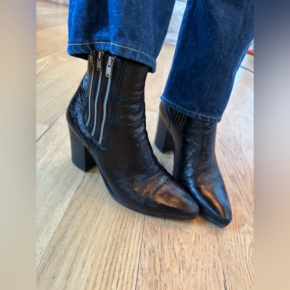 Yves Saint Laurent Black Ankle Boots, Size 37 - Picture 3 of 14